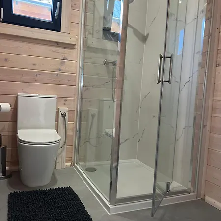 Prázdninový dům Moja Debina Lux 2, Dom Z Pokojem Dziennym, Dwiema Sypialniami I Widokiem Na Las, Blisko Plazy