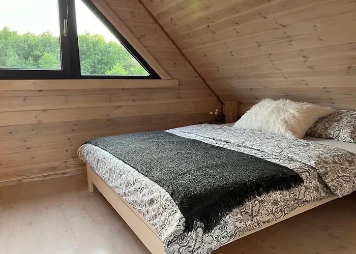 Сasa de vacaciones Moja Debina Lux 2, Dom Z Pokojem Dziennym, Dwiema Sypialniami I Widokiem Na Las, Blisko Plazy Debina (Ustka)